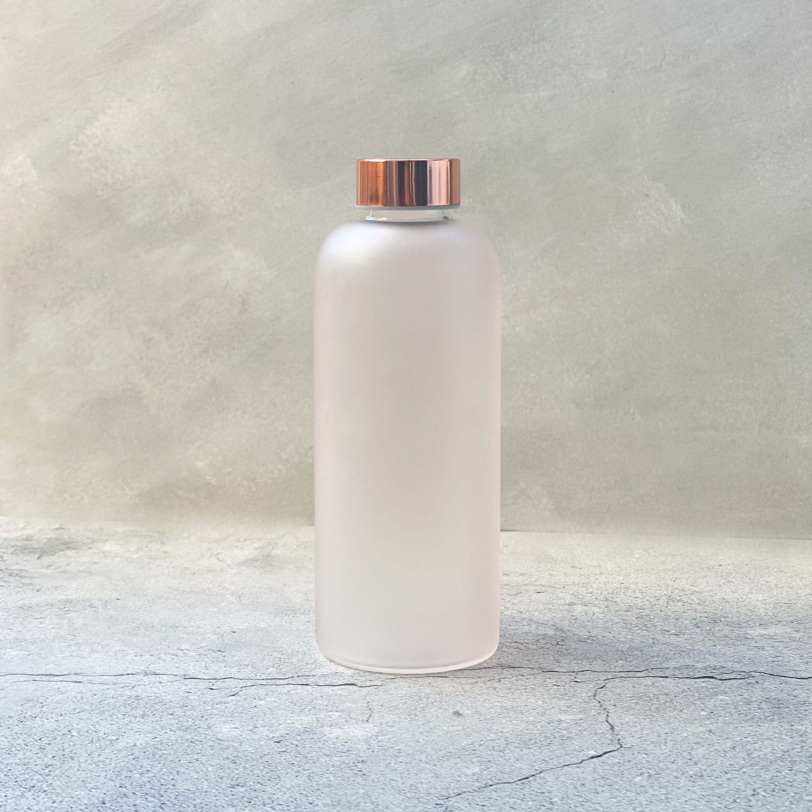Diagonal Horizon Frosty Glass Water Bottle 